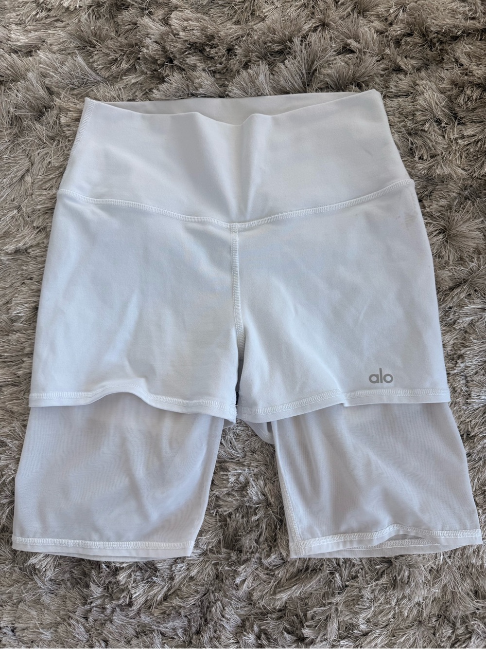 ALO Yoga High-Waist Lavish Mesh Shorts – White – Size Medium 🤍 - Picture 2 of 8